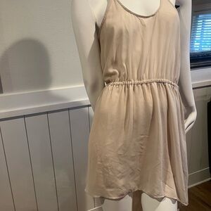 Chic Beige Sleeveless Dress